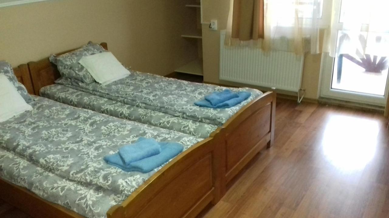 Pensiunea Fabian Vendeghaz Corund  Zewnętrze zdjęcie