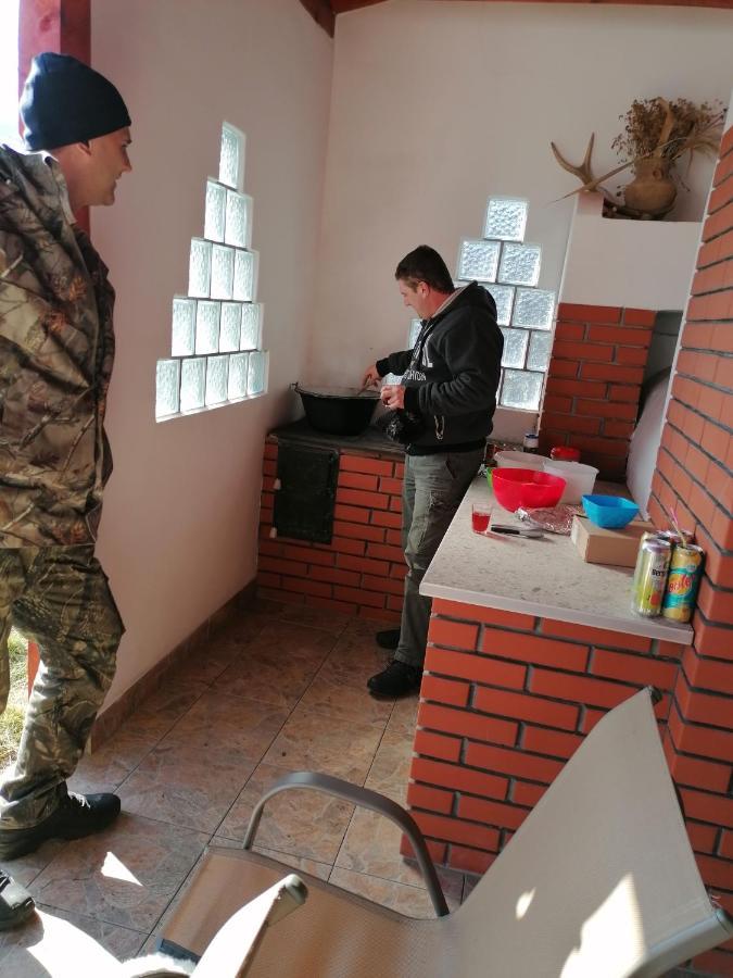 Pensiunea Fabian Vendeghaz Corund  Zewnętrze zdjęcie