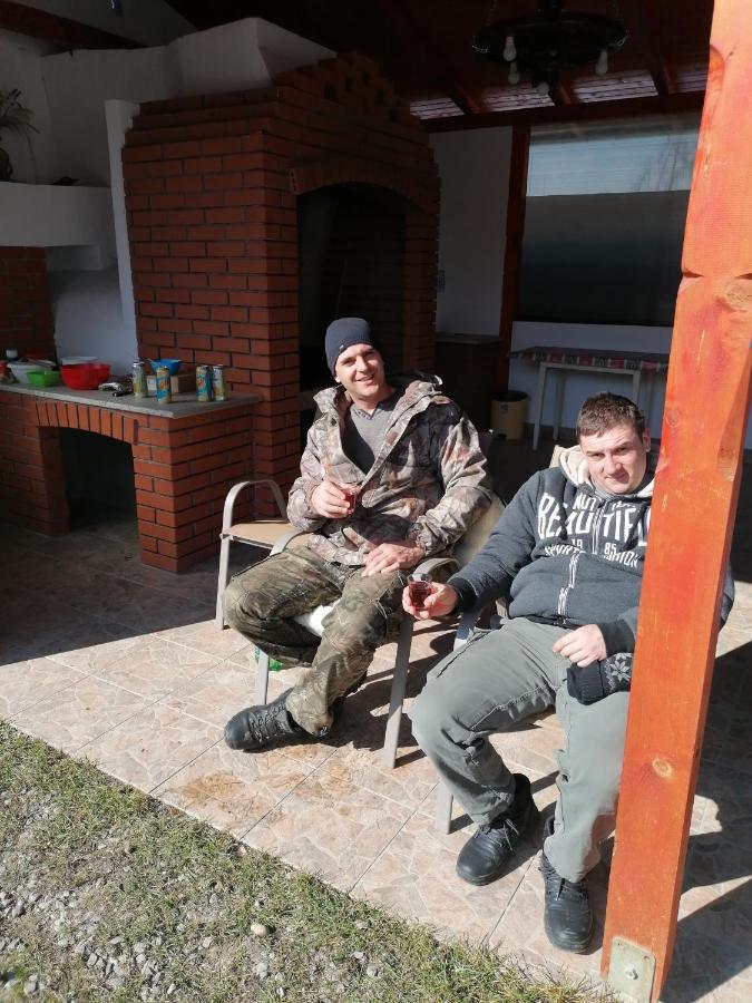 Pensiunea Fabian Vendeghaz Corund  Zewnętrze zdjęcie